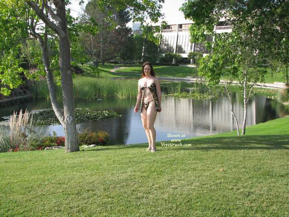 Pic #1 Li'l Tigress At An Office Park