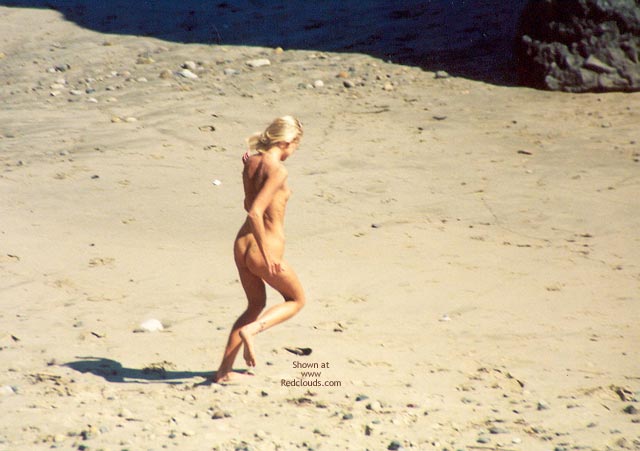 Pic #1Porn Star At The Beach