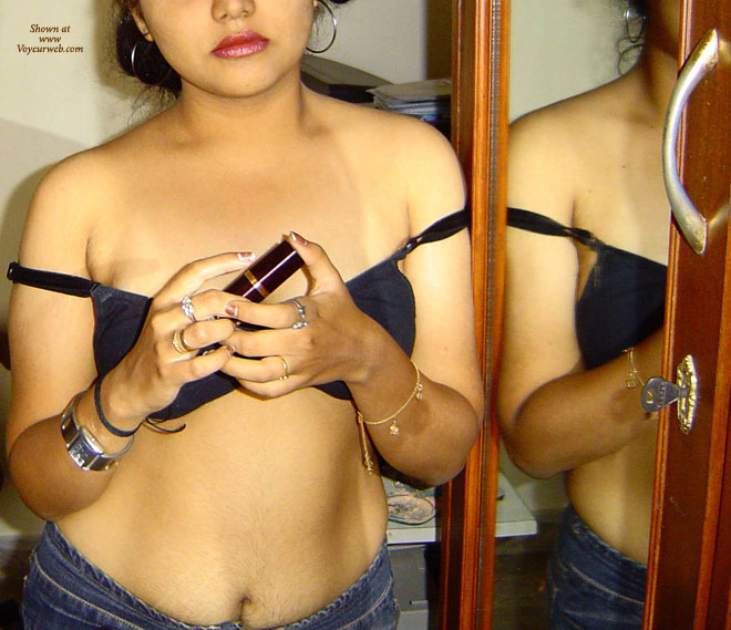 Pic #1 Sexy Desi Wife