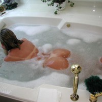 Pic #1 Snowflake in The Tub