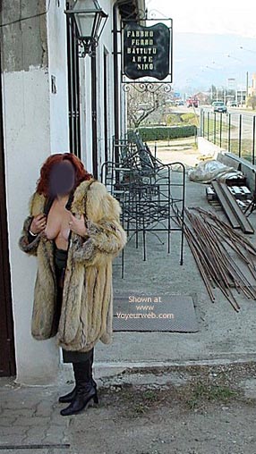 Pic #1Caty in Officina