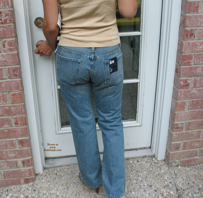 Pic #1Abby From Behind