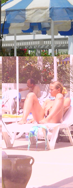 Pic #1Blonde Holidays