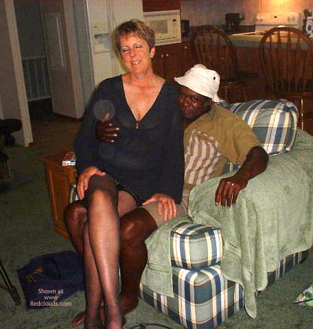 Pic #1Beth'S Latest Lover