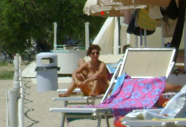 Pic #1 Abruzzo Topless