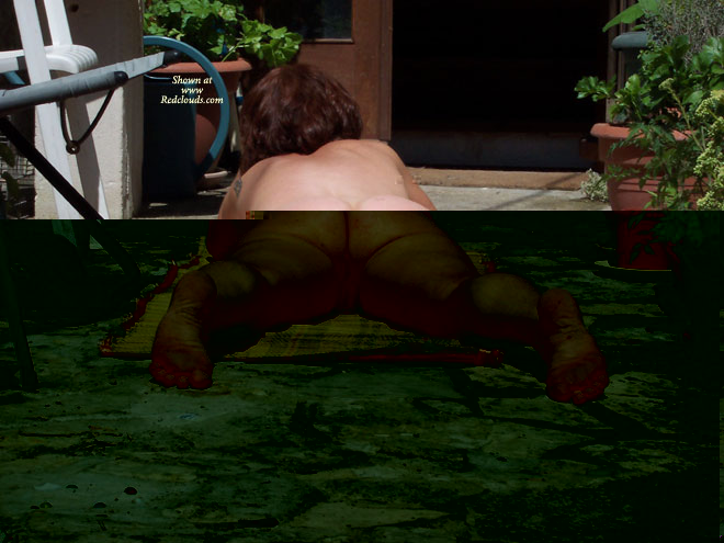 Pic #1Les Fesses Au Soleil