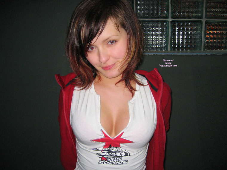 Pic #1A Girl On Vacation