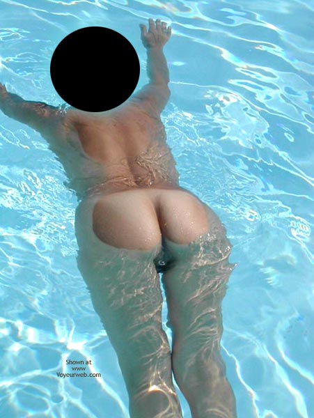 Pic #1Stella in Piscina