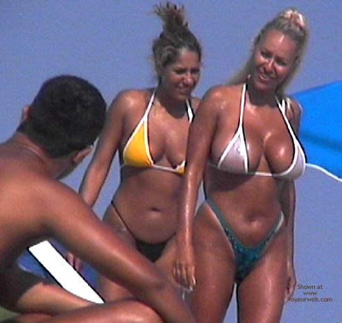 Pic #1Big Boob Beach Babe And Friends!!!