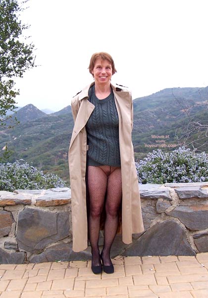 Pic #1*Ol Out Side In Lingerie