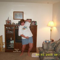 Pic #1She Takes It Off For Voyerweb