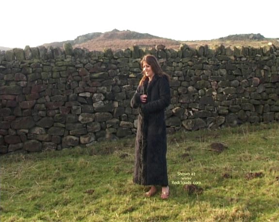 Pic #1Adele Nude Outside