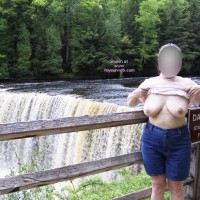 Pic #1 Exposing My Largess