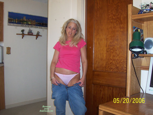 Pic #1Tanned Hottie