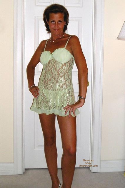 Pic #1Sarah in Her Little Green Lingerie After Vacation!