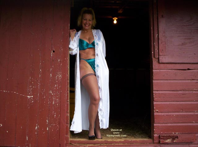 Pic #1Lucy in The Barn