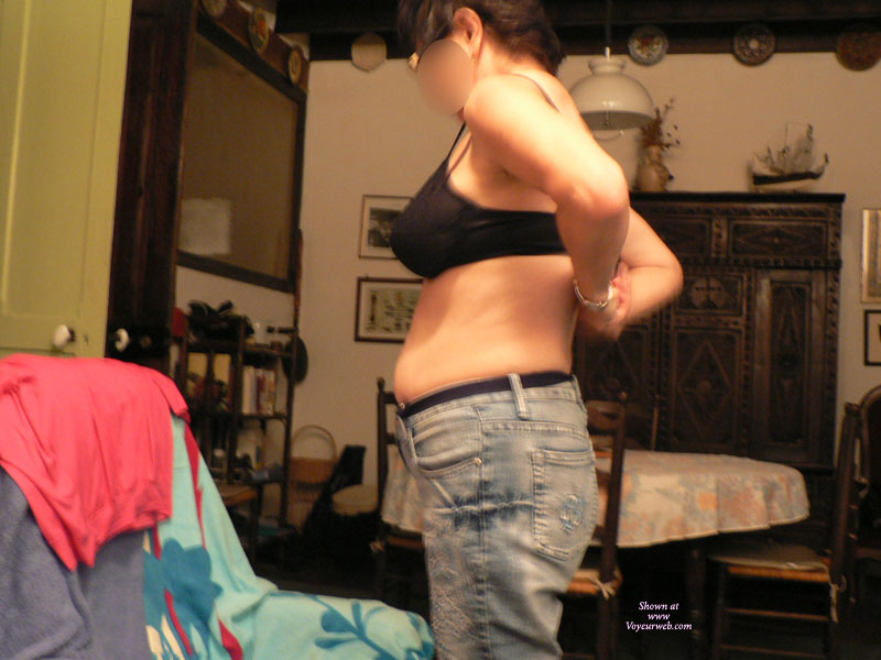 Pic #1Martine Se Denude