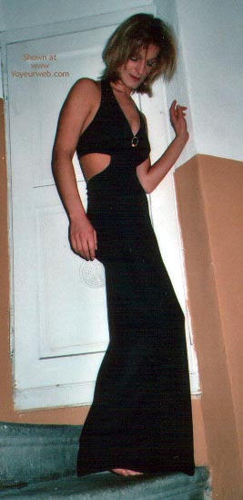 Pic #1 First E-Contri From The Austrian Goddess