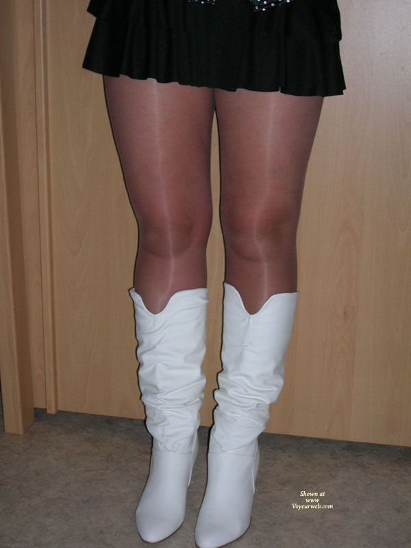 Pic #1 My Sexy Legs In White Boots