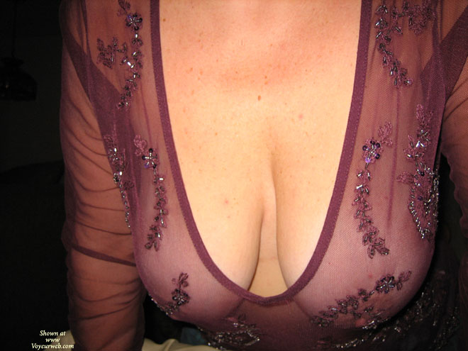 Pic #1Busty Wife