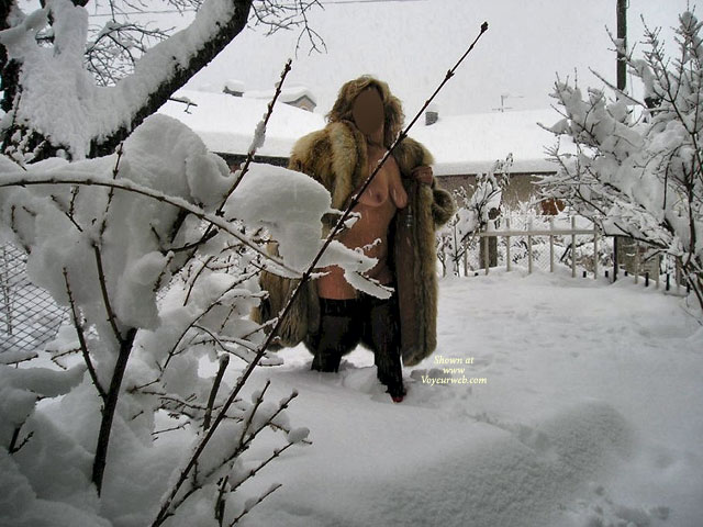Pic #1Caty And The Olympic Mountains