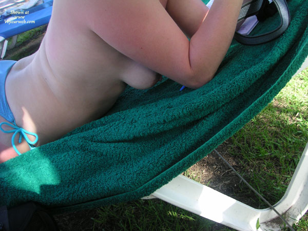 Pic #1Does She Know?