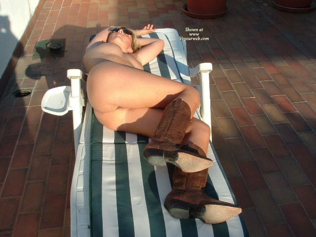 Pic #1 Ultimo Sole Nuda