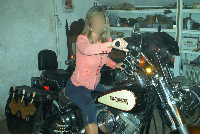 Pic #1Super Hot Milf 2