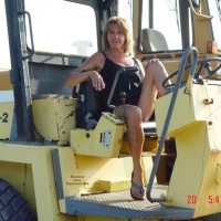 Pic #1 Sunday Fun With Milf