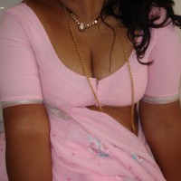 Pic #1 Mature Plump Indian Aunt