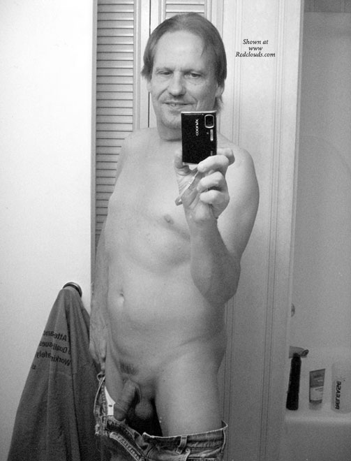 Pic #1I Love Being Nude