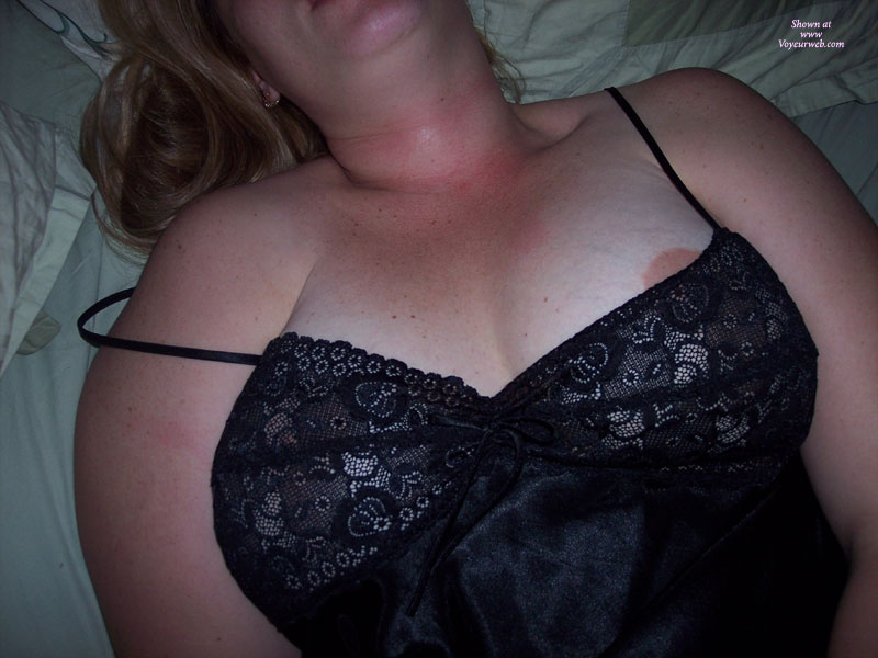 Pic #1Is She A Milf Again?