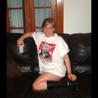 Pic #1Buttweiser Tshirt