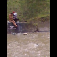 Pic #1 Preggo At Medellin River