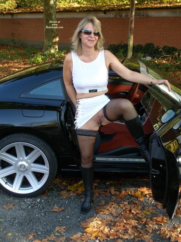 Pic #1Hot Girl