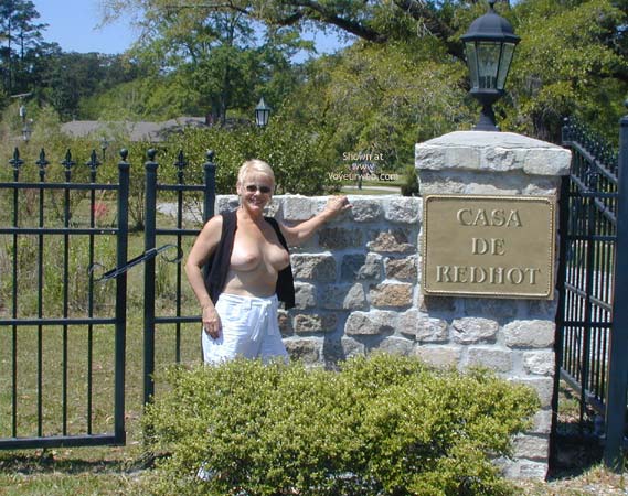 Pic #1Casa De Redhot