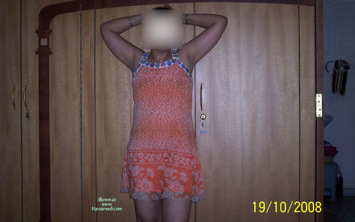 Pic #1Horny Wife Back
