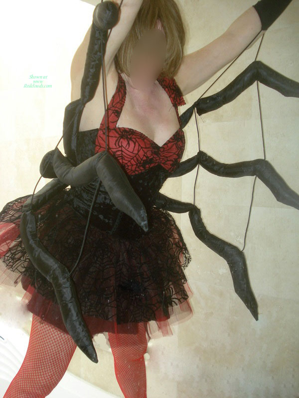 Pic #1The Queen - Spider Woman 2