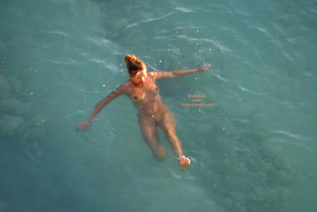 Pic #1Big Tits Laundry Time At Nude Beach