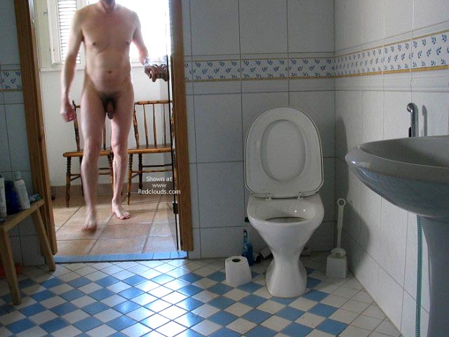 Pic #1M* T Proudly Presents Toilet Show