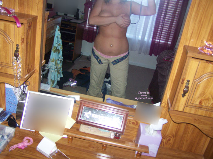 Pic #1Internet Girl