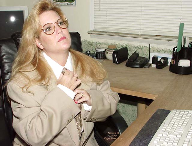 Pic #1*Hi Sexy In His Clothes???