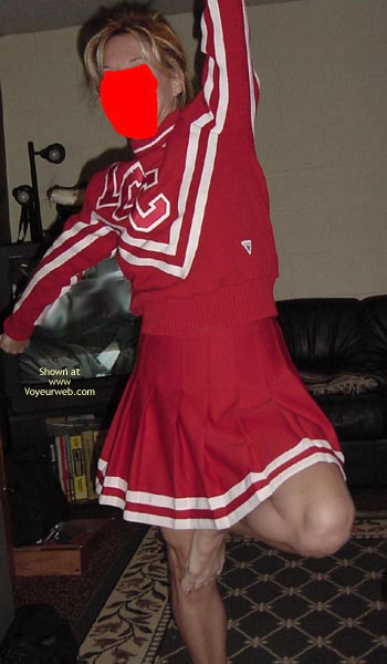 Pic #1Tw 42 Milf Cheer