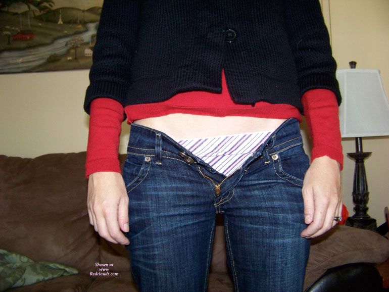 Pic #1Scarlet Up Close