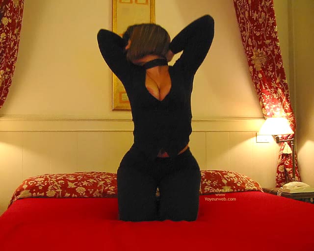 Pic #1Lady Italia Wishes You an Exciting Year 2003!!