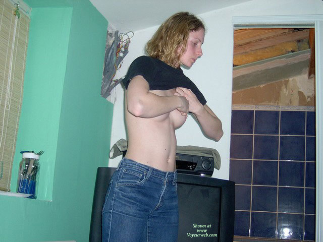 Pic #1 Ma Copine Se Douche