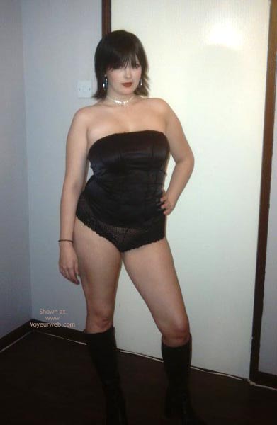 Pic #1Hezikins 20yo Posing