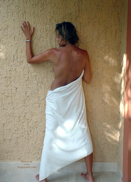 Pic #1Jgirl: On A Mexican Patio