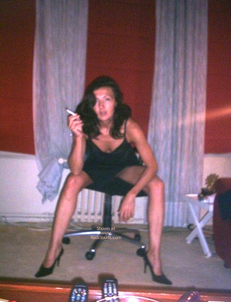 Pic #1Wife Showing Off