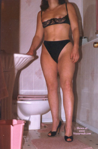 Pic #1Who's Cumming For Dinner